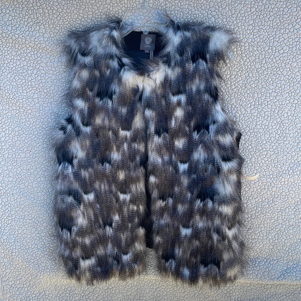 Vince Camuto Faux Fur Vest size Small.